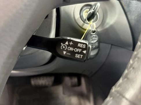 Used 2004 Toyota Solara SE Sport FWD image 27