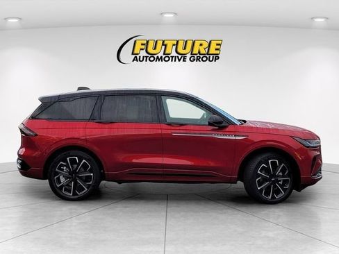 New 2026 Lincoln Nautilus Reserve AWD/4WD image 8