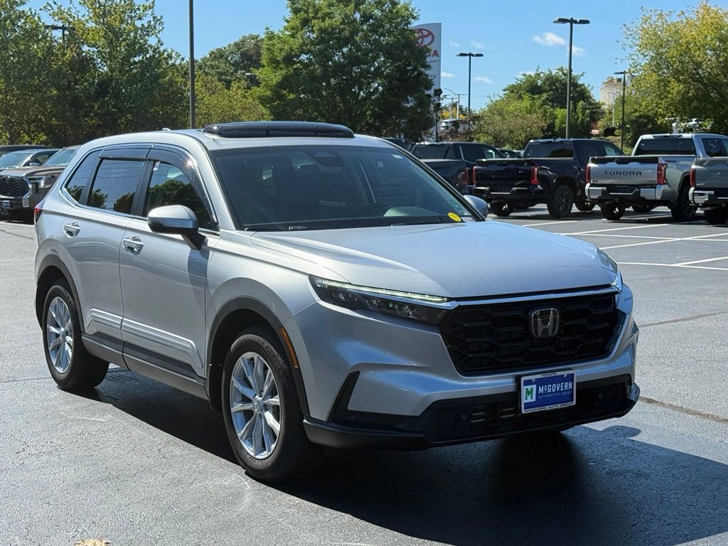 Used 2025 Honda CR-V EX-L image 11