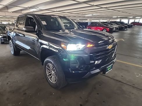 Used 2025 Chevrolet Colorado LT w/ Advanced Trailering Package image 1