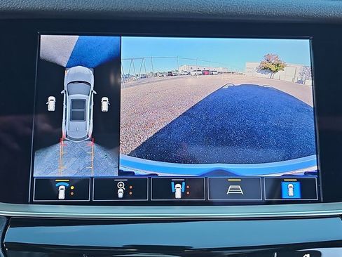 Used 2025 Cadillac XT5 Sportv w/ Technology Package image 24