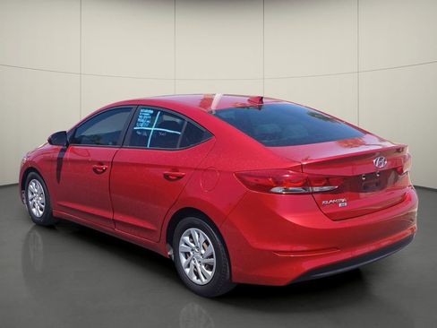 Used 2018 Hyundai Elantra SE w/ SE Connectivity Package 04 FWD image 5
