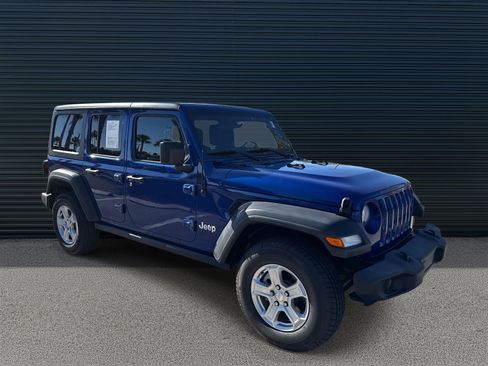 Used 2018 Jeep Wrangler Unlimited Sport S image 9