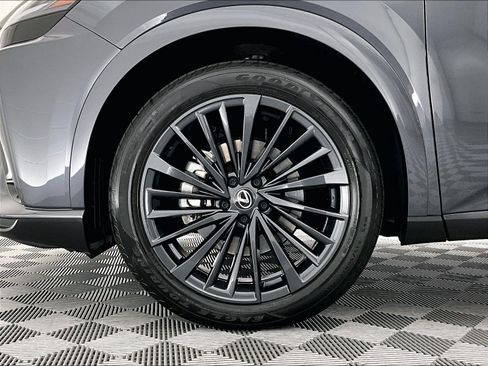 Used 2025 Lexus RX 350 Premium w/ Convenience Package FWD image 8