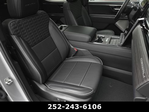 Used 2025 GMC Sierra EV Denali AWD/4WD image 48