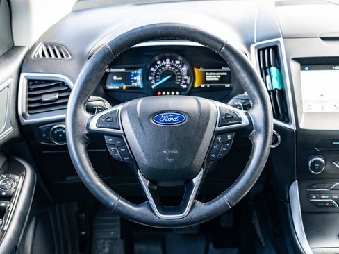 Used 2018 Ford Edge SEL w/ Equipment Group 201A AWD/4WD image 20