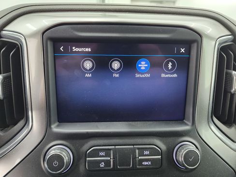 Used 2020 Chevrolet Silverado 2500 LT w/ Convenience Package image 45