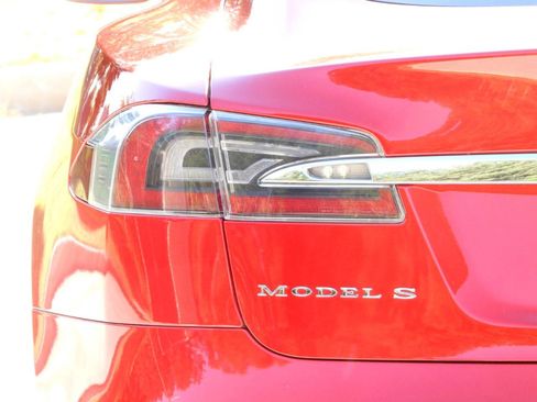 Used 2018 Tesla Model S 100D AWD/4WD image 26