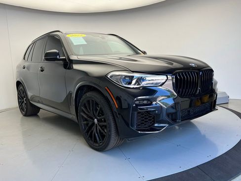 Certified 2022 BMW X5 sDrive40i w/ M Sport Package RWD image 2
