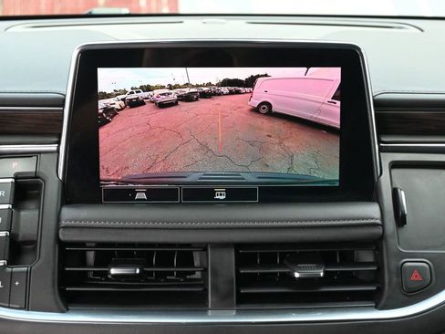 Used 2021 Chevrolet Tahoe Z71 image 13