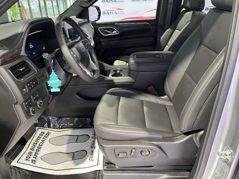 Used 2024 Chevrolet Suburban Z71 image 27