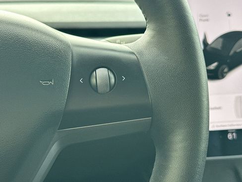 Used 2021 Tesla Model 3 Standard Range Plus image 27