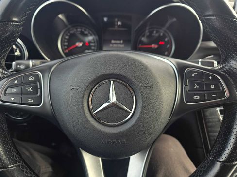 Used 2019 Mercedes-Benz GLC 300 4MATIC image 24