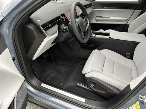 Used 2025 Polestar Polestar 3 image 11