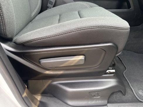 Used 2023 RAM 1500 Big Horn AWD/4WD image 37
