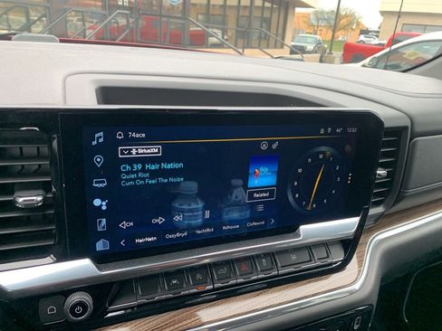 Used 2024 Chevrolet Silverado 1500 LT w/ Convenience Package II AWD/4WD image 12