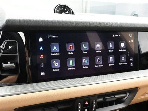 Used 2025 Porsche Cayenne E-Hybrid image 10