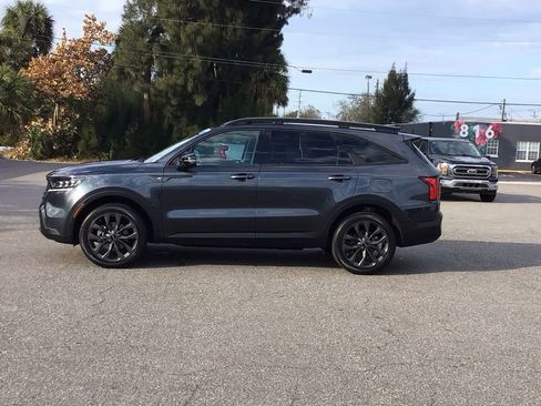 Used 2023 Kia Sorento SX Prestige image 8