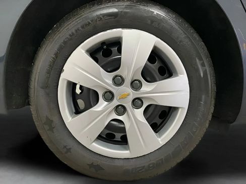 Used 2016 Chevrolet Cruze LS FWD image 25