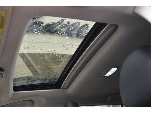 Used 2023 Subaru Outback Limited image 15