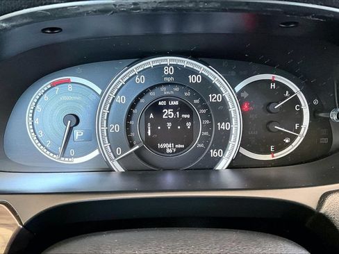 Used 2017 Honda Accord EX image 13