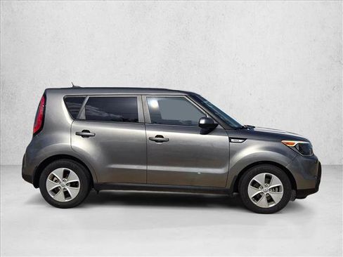 Used 2015 Kia Soul FWD image 4