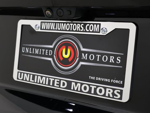 Used 2024 Cadillac Escalade Sport w/ LPO, ONYX Package image 23