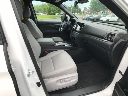Certified 2024 Honda Passport EX-L image 13