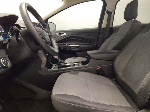 Used 2019 Ford Escape SE FWD image 17