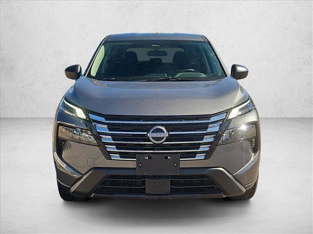 Used 2025 Nissan Rogue S FWD image 2