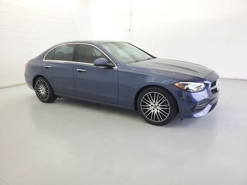 Used 2024 Mercedes-Benz C 300 Sedan image 4