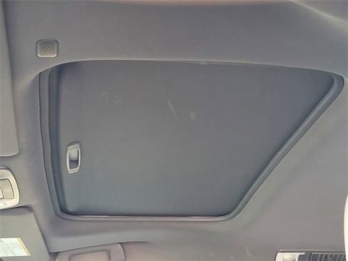 Certified 2021 Toyota Sienna XSE image 17