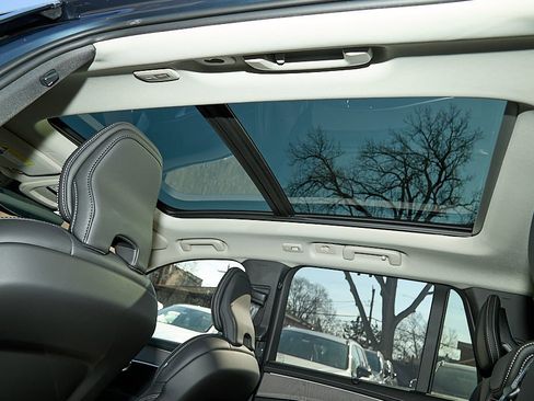 New 2026 Volvo XC90 B6 Ultra w/ Protection Package image 23