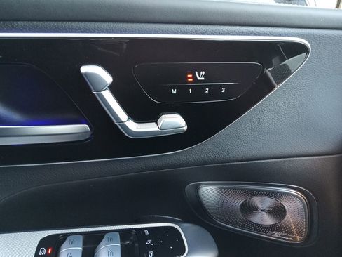 Used 2024 Mercedes-Benz GLC 300 GLC 300 image 10