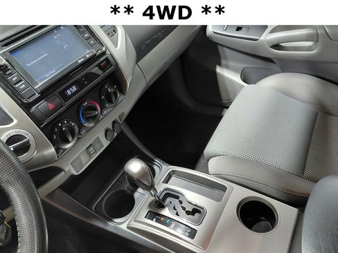 Used 2014 Toyota Tacoma 4x4 Double Cab image 4