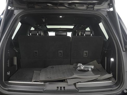 Used 2019 Lincoln Navigator Reserve AWD/4WD image 9