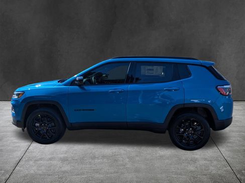 New 2026 Jeep Compass Latitude image 7
