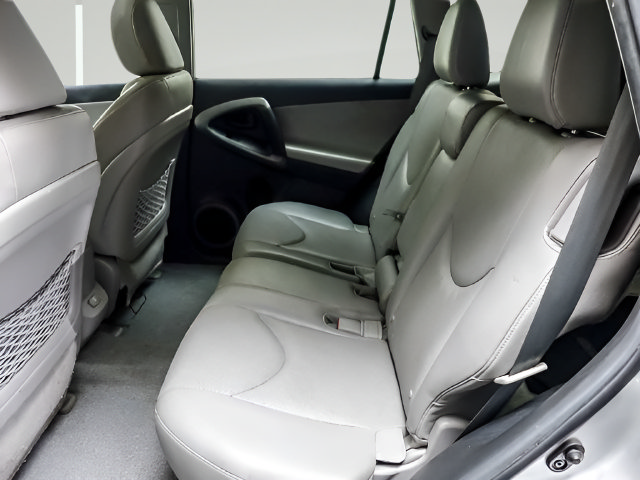 Used 2011 Toyota RAV4 Limited w/ Limited Extra Value Pkg AWD/4WD image 11
