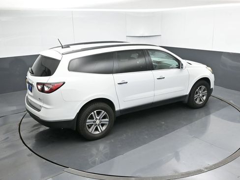 Used 2017 Chevrolet Traverse LT image 49