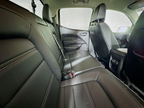 Used 2022 GMC Canyon Denali image 25