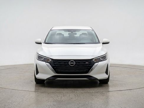 Used 2025 Nissan Sentra SV image 2
