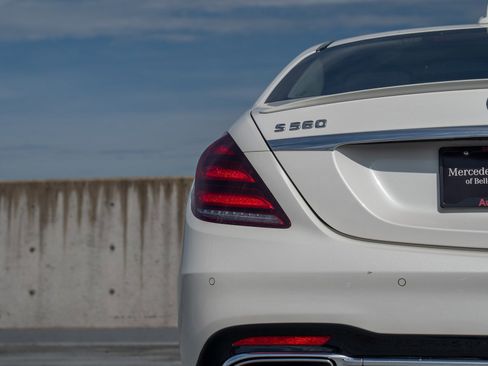 Used 2019 Mercedes-Benz S 560 4MATIC Sedan image 9