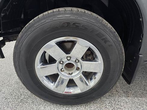 Used 2012 Nissan Titan SV RWD image 26