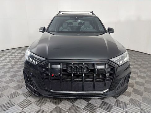 Used 2023 Audi SQ7 Premium Plus w/ Executive Package image 2