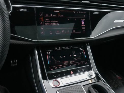 Used 2025 Audi SQ7 Premium Plus AWD/4WD image 22