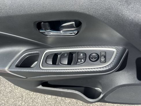 Certified 2025 Nissan Versa SR w/ Trunk Package FWD image 26
