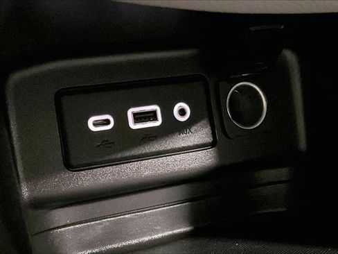 Used 2024 Chevrolet Equinox LT image 33