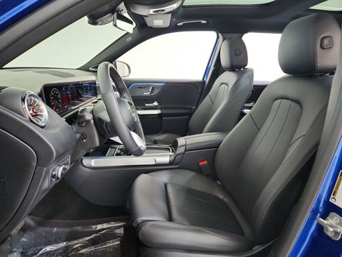 Certified 2024 Mercedes-Benz GLB 250 4MATIC image 10