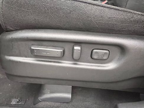 Used 2022 Honda Pilot Sport image 32