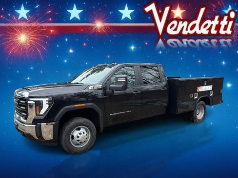 New 2026 GMC Sierra 3500 Pro AWD/4WD image 1
